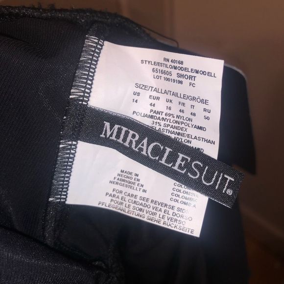 Miraclesuit NWT Swimwear Swim Shorts Tummy Control Bathing Suit Bottom, MSR $108 - Picture 4 of 9
